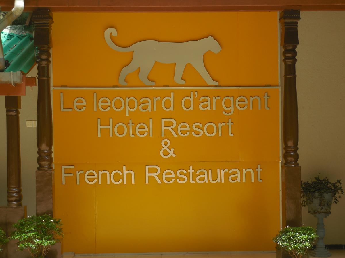 Le Leopard D 'Argent Hotel Kandy Ngoại thất bức ảnh